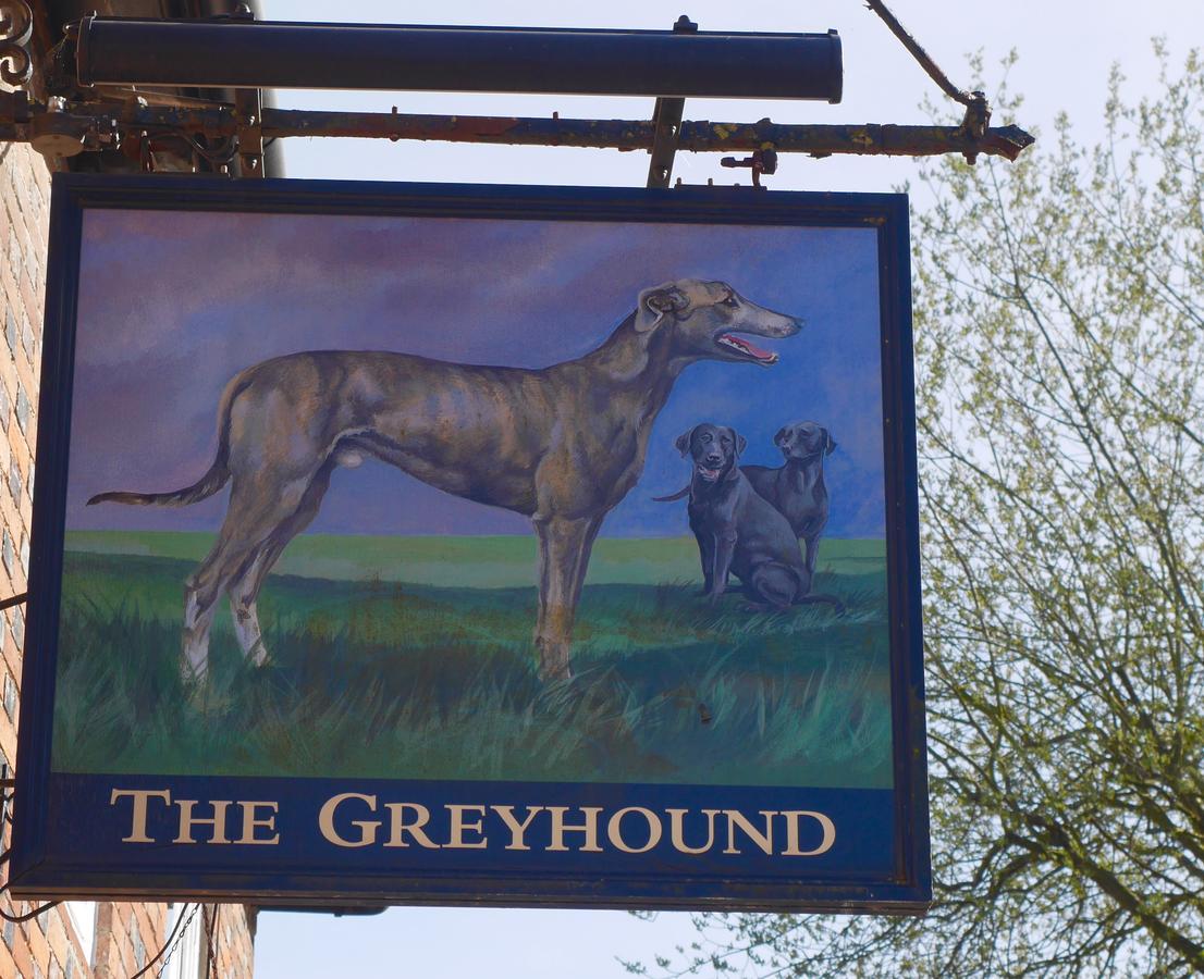 וונטאייג' The Greyhound Inn מראה חיצוני תמונה